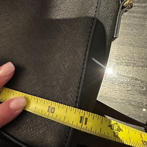 euc DKNY Small Purse - Long Chain, Black with Gold hardware - Picture 7 of 10